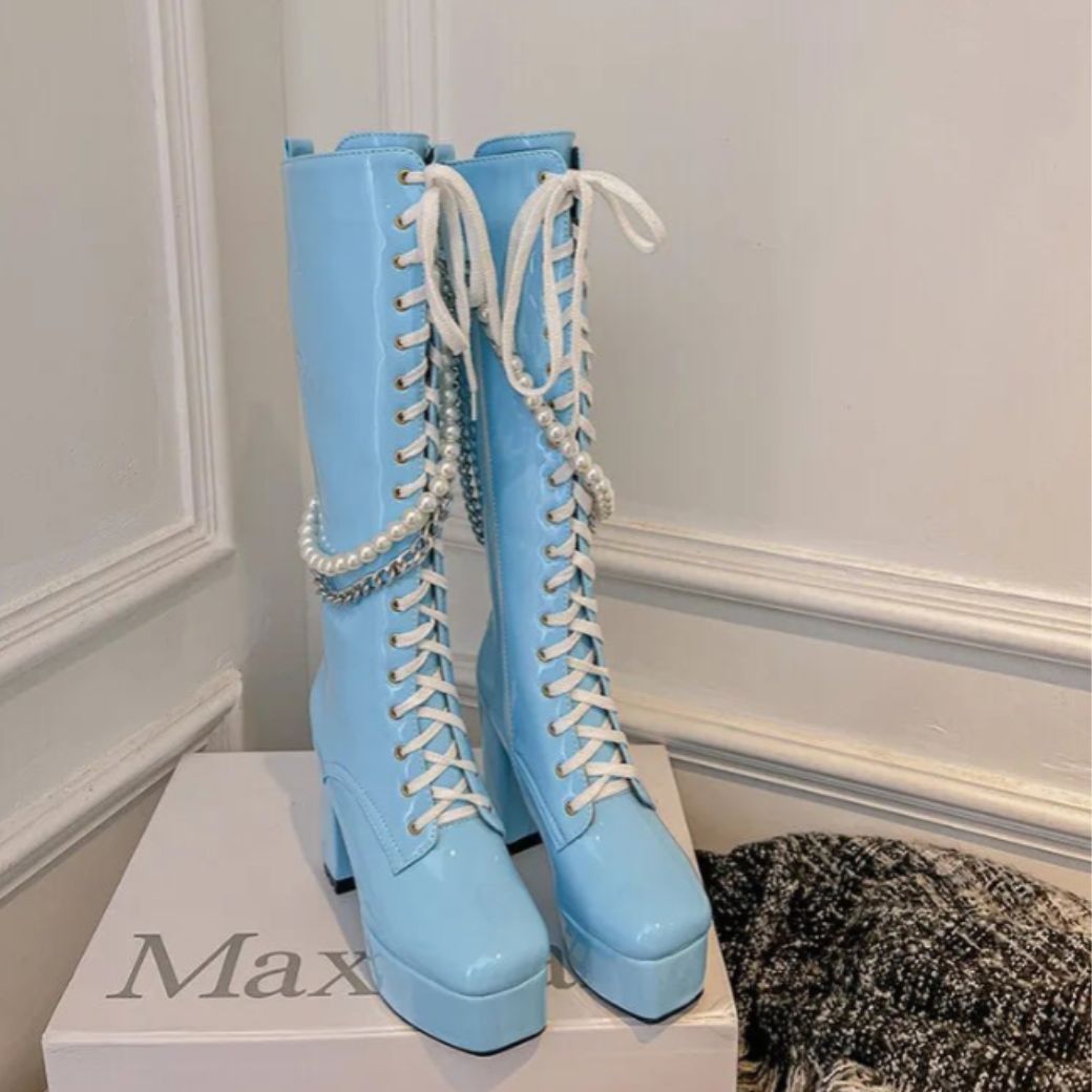 Women's Boots and Sneaker