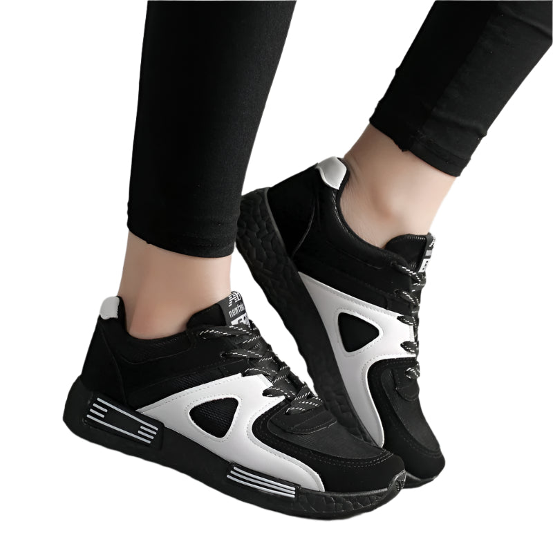 Women's Korean-style flat shoes with color-matching details and sponge cake sole – available in black and pink