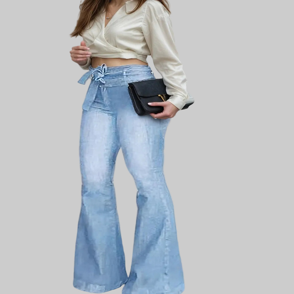 light wash flare jeans outfit women high waist denim