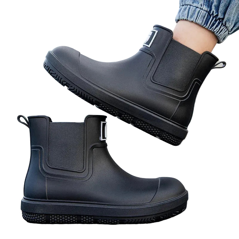 Urban Rain Defender low-top rain boots – lifestyle shot