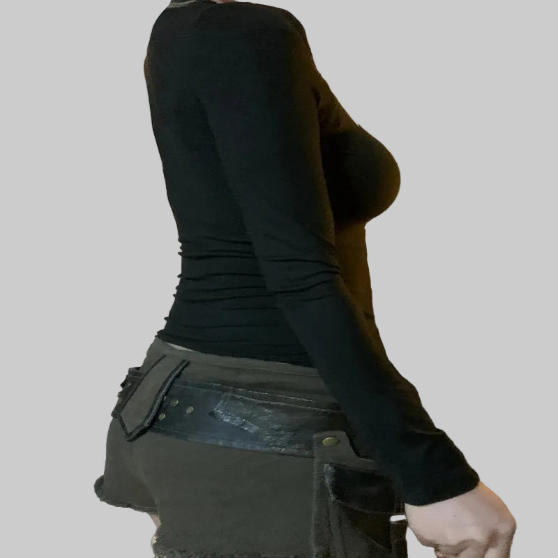 Get Sexy Crop Top Clothes: Perfect for the Ultimate Fashion Statement - CasualFlowshop