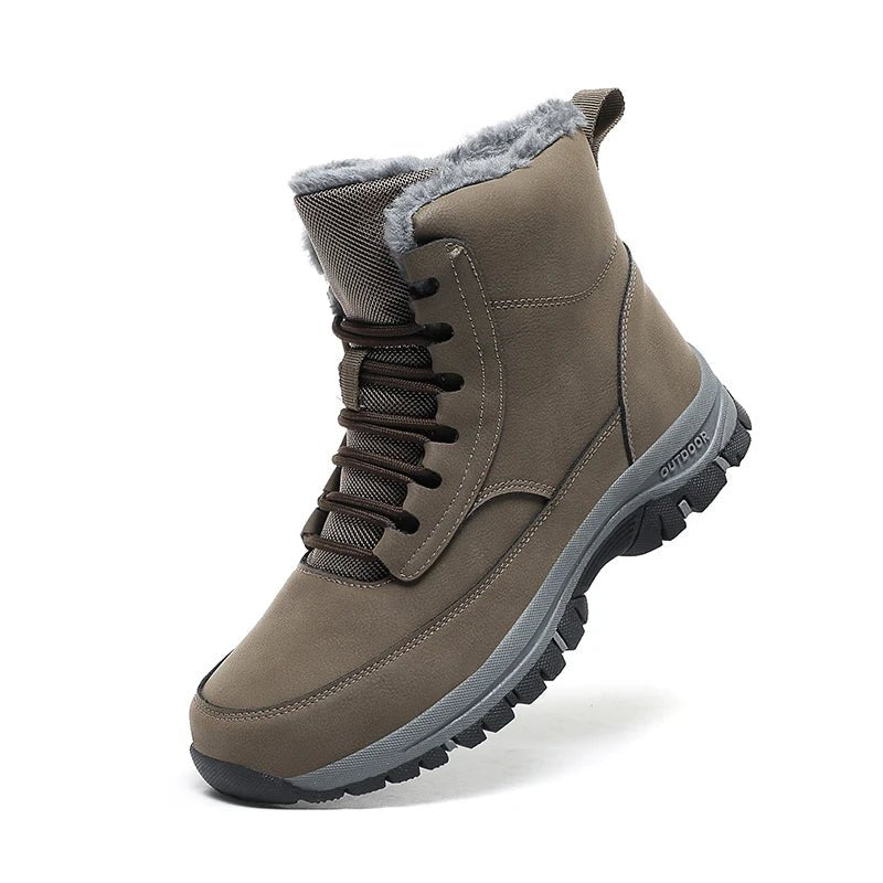 Outdoor Snow Men Boots – Waterproof, Insulated, and Slip-Resistant Winter Footwear for Cold Weather Adventures.