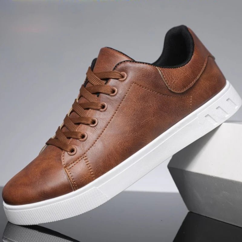 Modern men's PU leather skate shoes with a stylish and durable design.