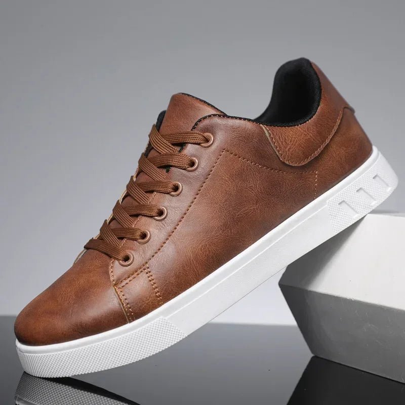 Modern men's PU leather skate shoes with a stylish and durable design.