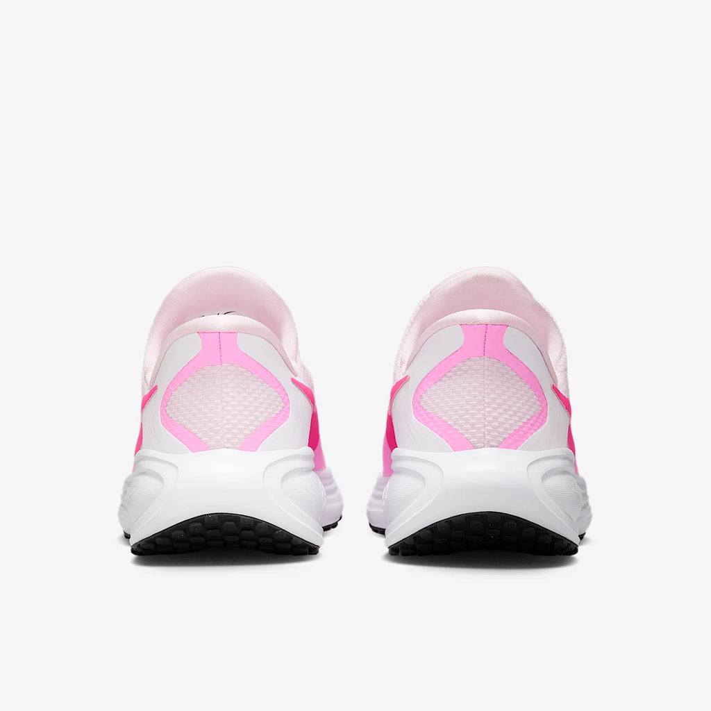Women's breathable running shoes in pink and white – lightweight design
