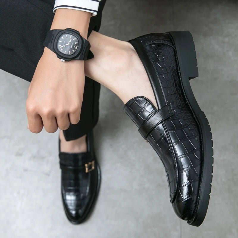 Men’s luxury glossy leather loafers in wine red – shiny finish, elegant slip-on shoes for formal or smart casual wear.