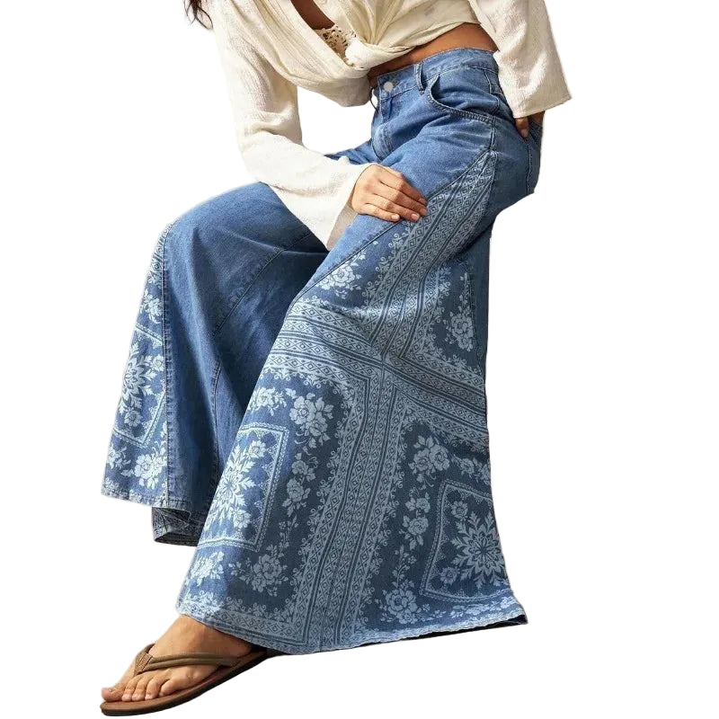 Women's floral print wide leg flare jeans in plus sizes – loose fit vintage denim with pockets – Casual Flow Shop