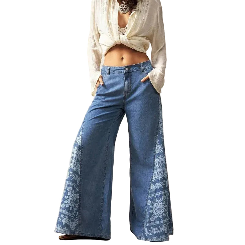 Women's floral print wide leg flare jeans in plus sizes – loose fit vintage denim with pockets – Casual Flow Shop