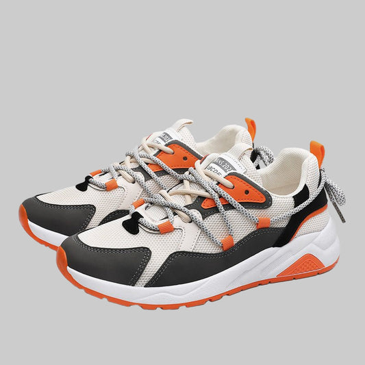 Unisex breathable mesh sneakers in white and black – lightweight summer shoes for men.