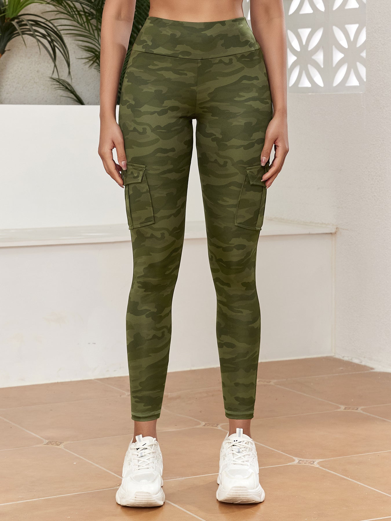Skinny Camo Leggings for Women: Elevate Your Summer Style with a Fusion of Fashion and Functionality - CasualFlowshop