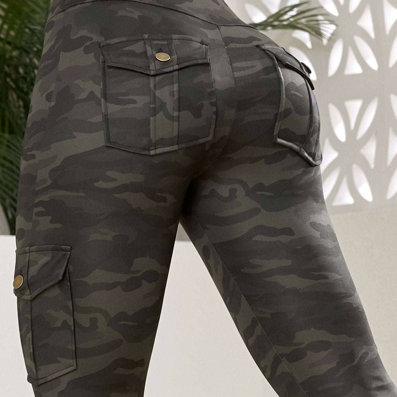 Skinny Camo Leggings for Women: Elevate Your Summer Style with a Fusion of Fashion and Functionality - CasualFlowshop